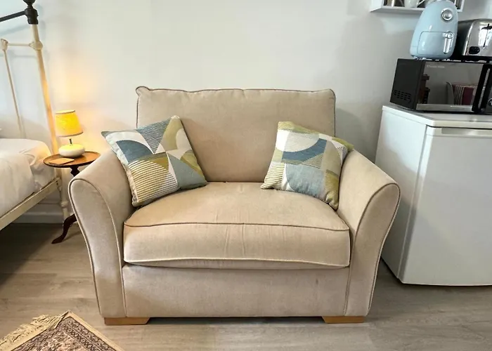 Lily S Pad - Private Retreat In Lymington, New Forest