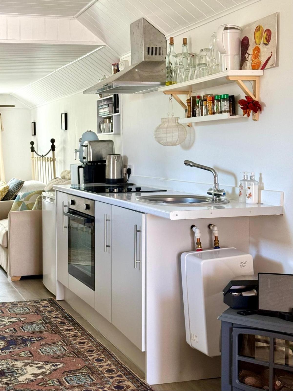 Apartment Lily S Pad - Private Retreat In Lymington, New Forest *