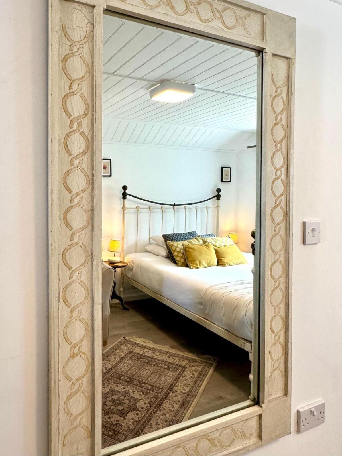 Apartment Lily S Pad - Private Retreat In Lymington, New Forest