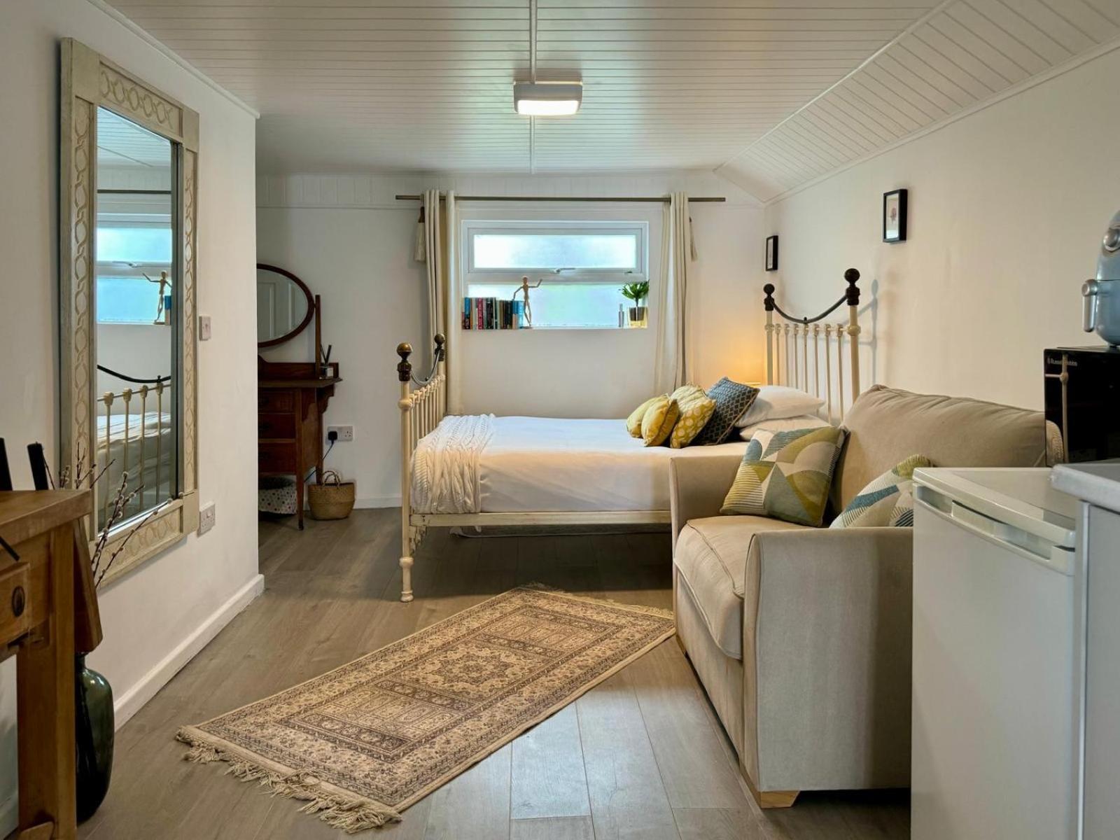 Apartment Lily S Pad - Private Retreat In Lymington, New Forest Lymington